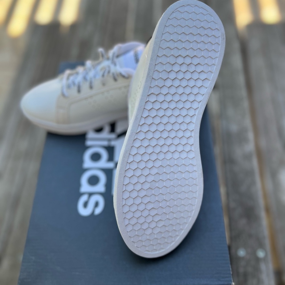 NIB Adidas Courtpoint Base White Sneakers Logo Laces Womens Size 7 - Picture 8 of 12